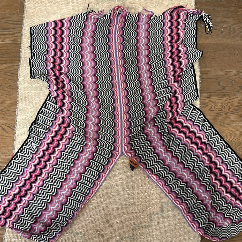 Missoni poncho - Picture 3 of 5
